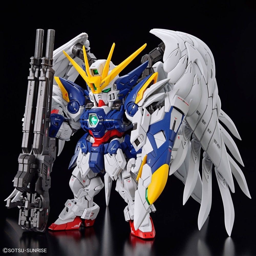 Gundam Wing EW "Mobile Suit Gundam: Endless Waltz", Bandai Hobby Master Grade SD (Gundam Model Kit)