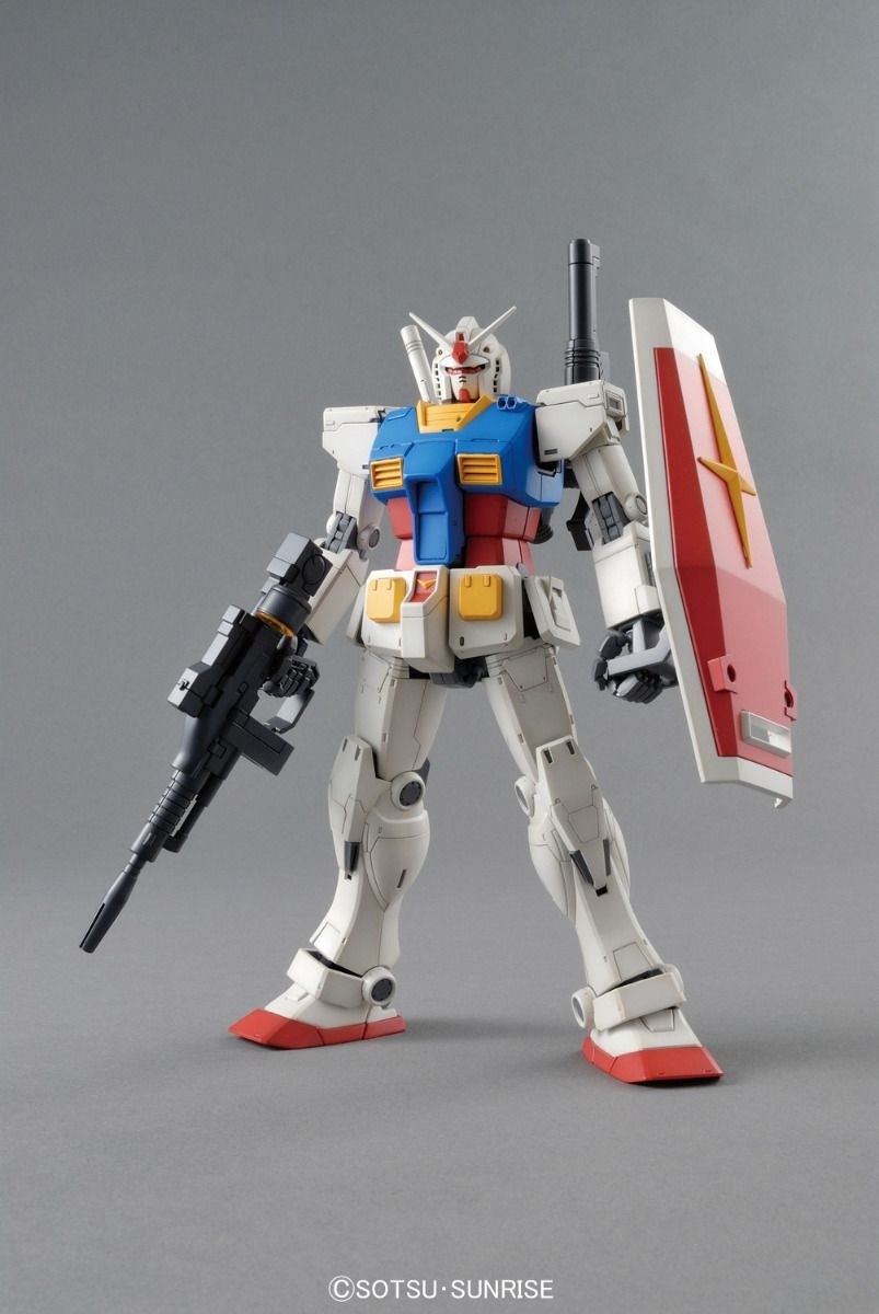 RX-78-02 Gundam "Gundam The Origin", Bandai MG (Gundam Model Kit)