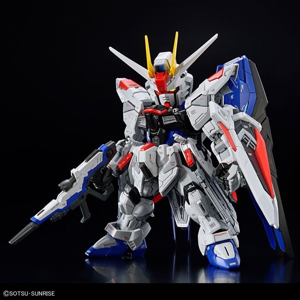 MGSD Freedom Gundam "Mobile Suit Gundam Seed", Bandai Spirit Master Grade SD (Gundam Model Kit)